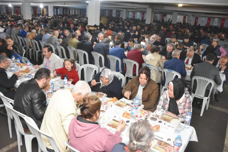 SANAYİ SİTESİ ESNAFLARI GÖNÜL SOFRASINDA BULUŞTU