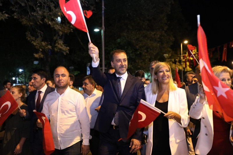 30 AĞUSTOS COŞKUSU SOKAKLARA TAŞTI