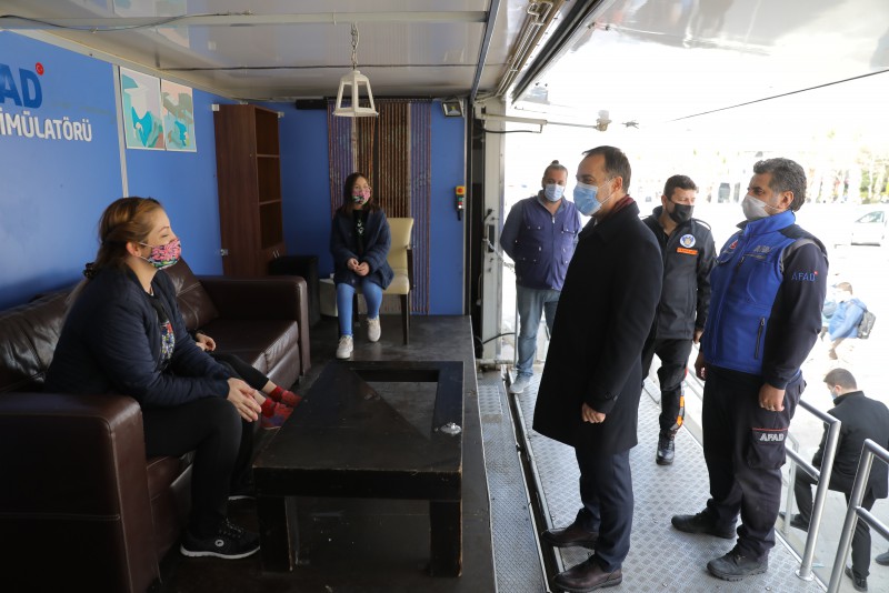 BAŞKAN YILMAZ: “SİLİVRİ’Yİ HER TÜRLÜ AFETE DİRENÇLİ HALE GETİRMEK ZORUNDAYIZ”