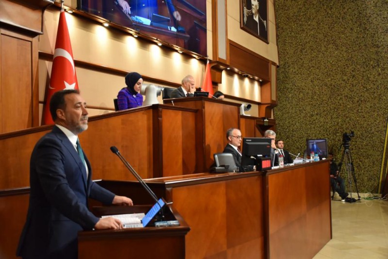 BAŞKAN YILMAZ: “İBB BAŞKANI SORUMLULUKTAN KAÇIYOR”