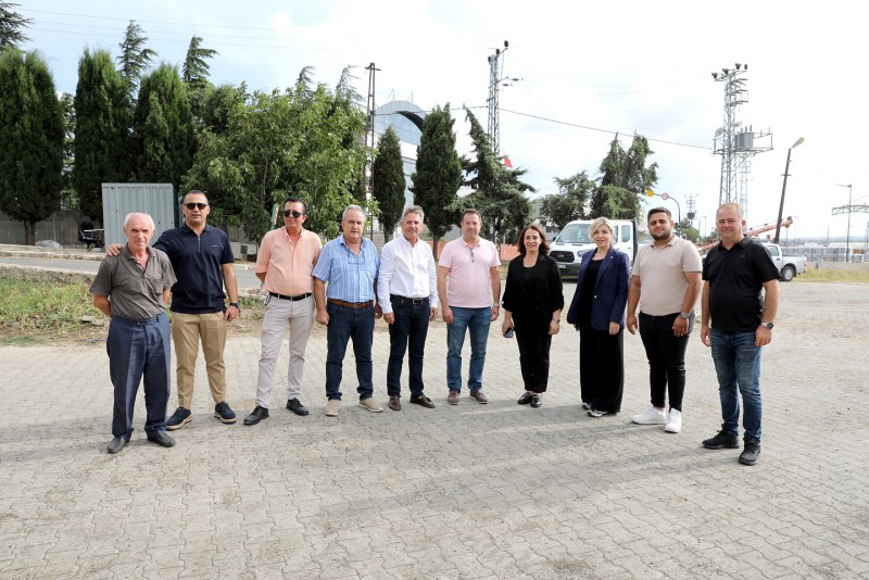 Silivri Belediye Başkan Yardımcısı Meral Kutlu, Fenerköy Yağlı Tohumlar Ayçiçek Alım Tesisi'ni Ziyaret Etti