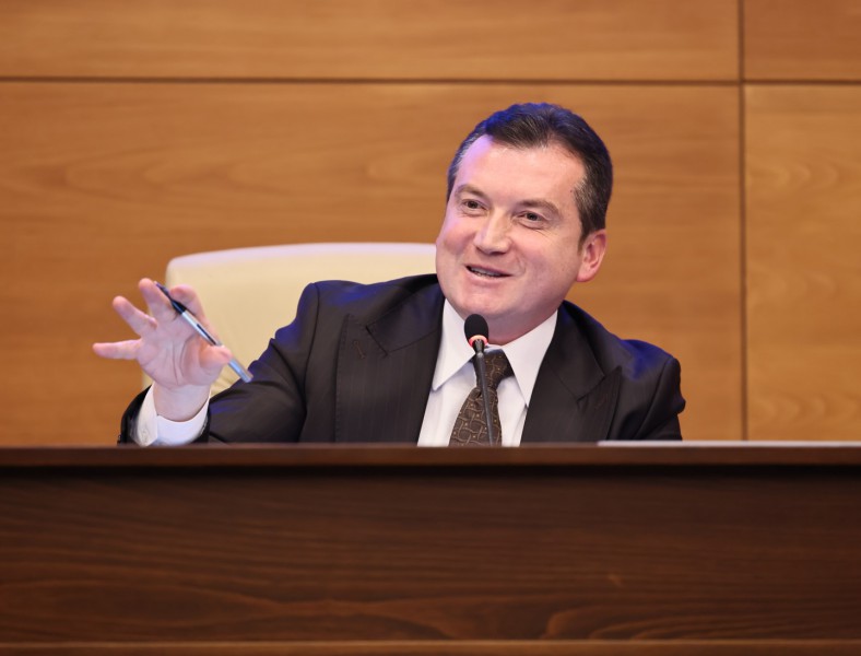 Başkan Balcıoğlu bir buçuk yılda yapılanları anlattı: “Kavga etmiyoruz milletin canı için iş birliği yapıyoruz”