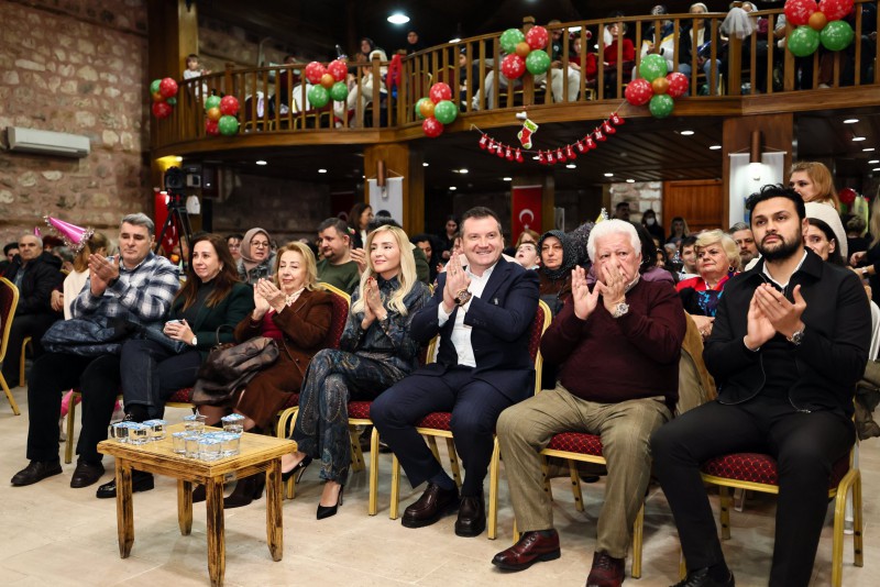 Başkan Balcıoğlu, EYKOM’da yılbaşı partisine katıldı