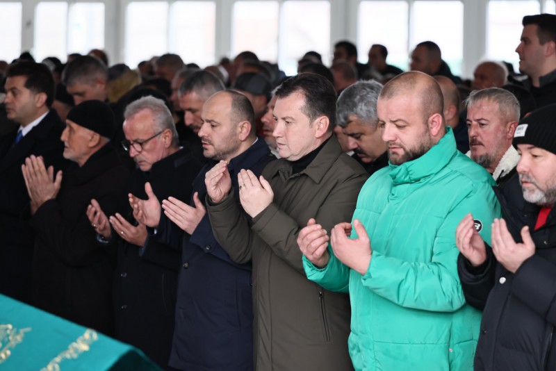 Başkan Balcıoğlu, Karanfil ve Sevinç’in cenazesine katıldı