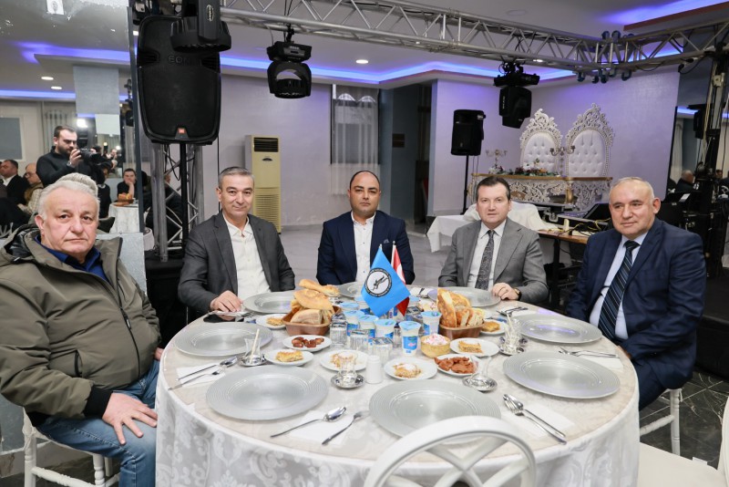 Başkan Balcıoğlu, iftar programında vatandaşlarla aynı sofrada buluştu