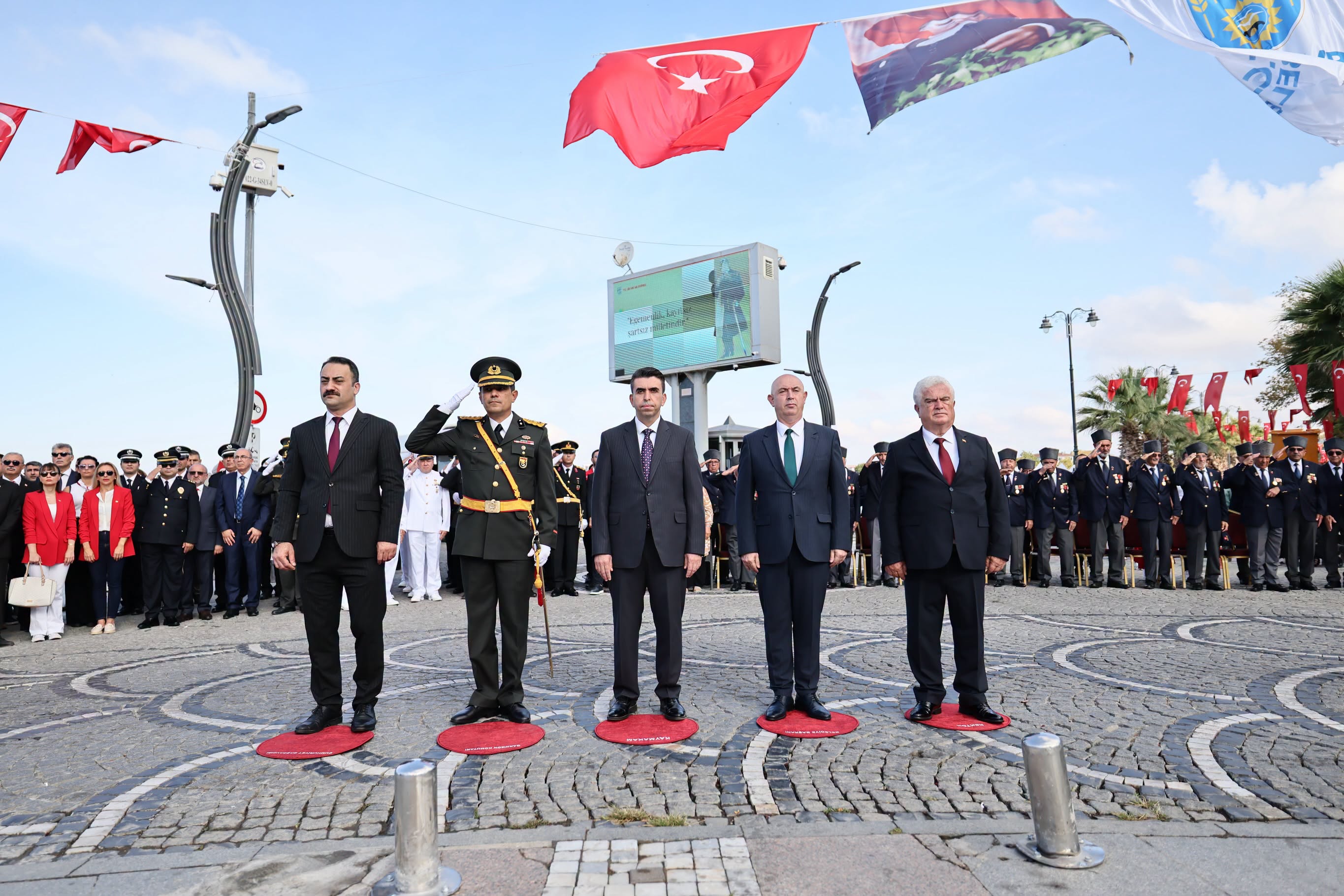 30 Ağustos Zafer Bayramı’nın 104. Yıl Dönümünde Çelenk Sunma Töreni Düzenlendi