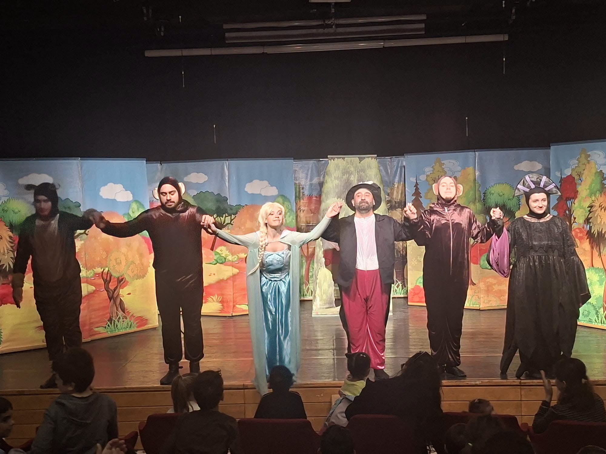 “Orman Dostları” Çocuk Tiyatrosu Minik İzleyicilerle Buluştu